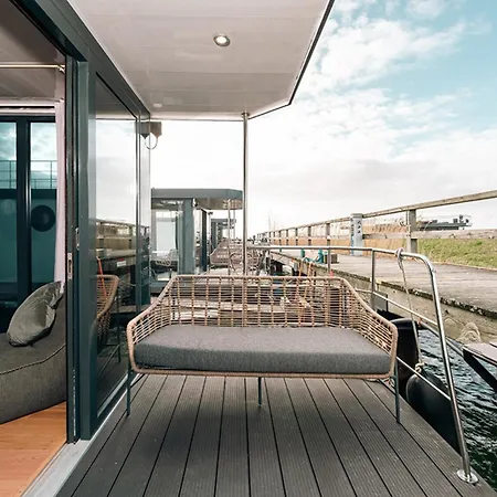 Hotel na wodzie Sea